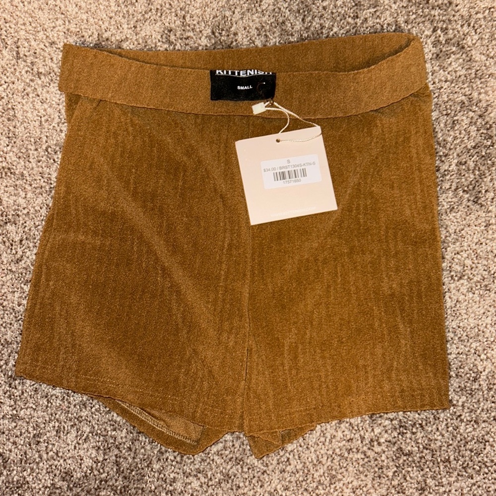 Brown lounge shorts